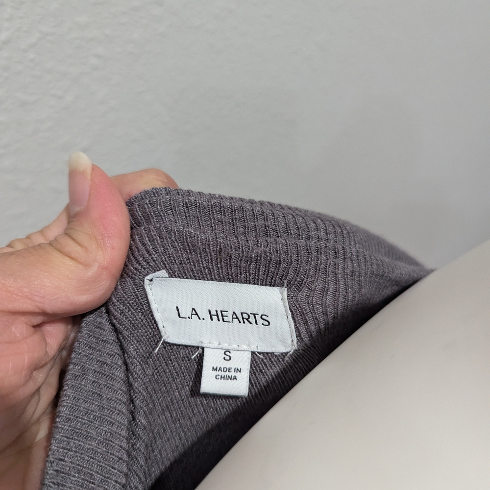 La Hearts Charcoal Knit Top - Picture 4 of 5